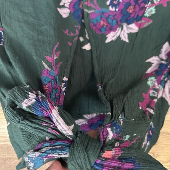 PATRONS OF PEACE Dark Green Blouse, Floral, Cropped, Tie-Back, Bell Sleeves, S - Picture 7 of 12